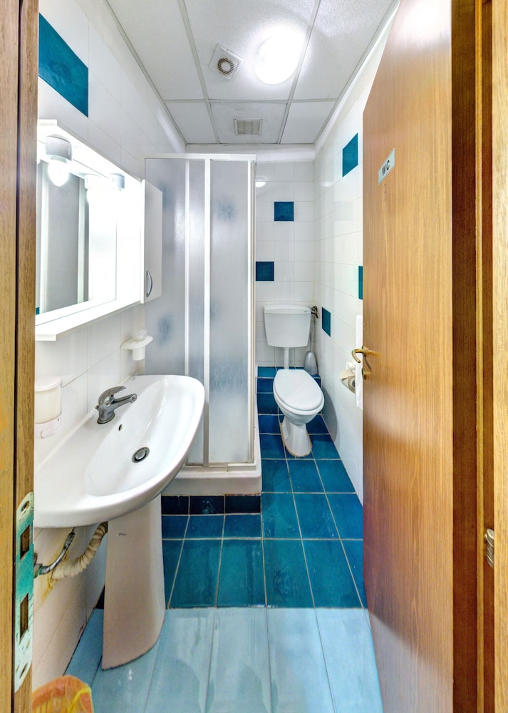 Double Room (Private External Bathroom) photo 2