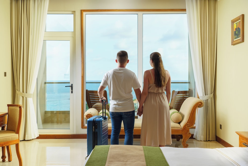 Deluxe Room, Sea View - Photo 5