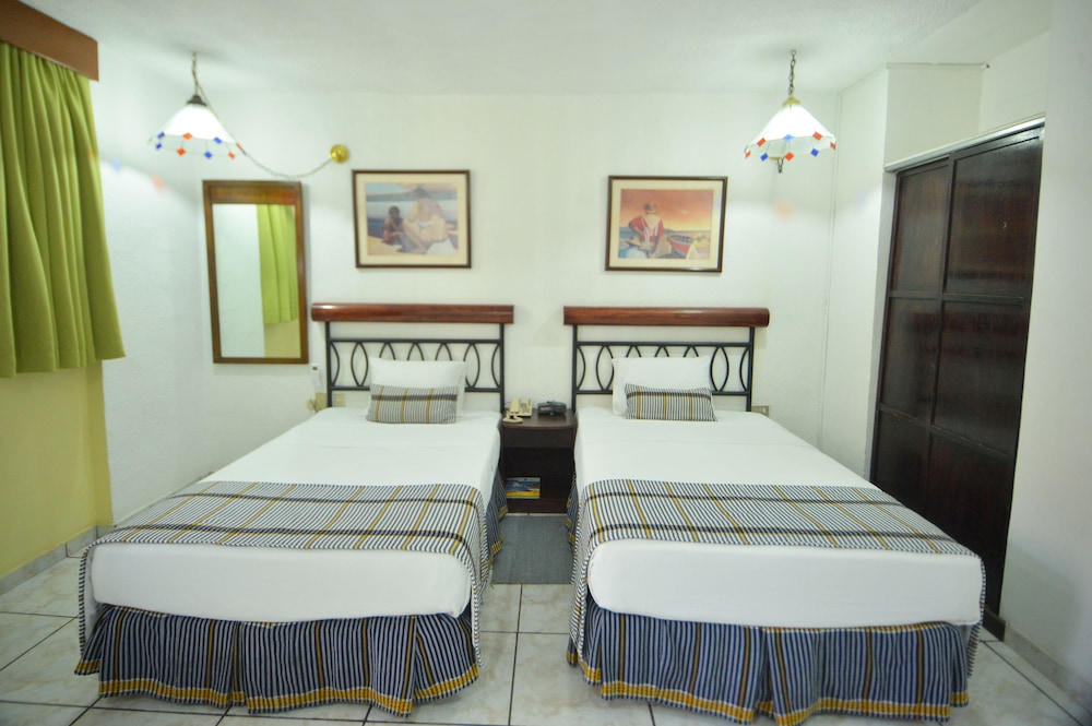 Standard Room, 1 Bedroom - Photo 1