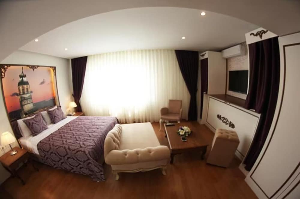 Deluxe Triple Room photo 1