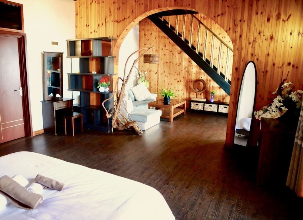 Family Suite (Orchid Suite) photo 3