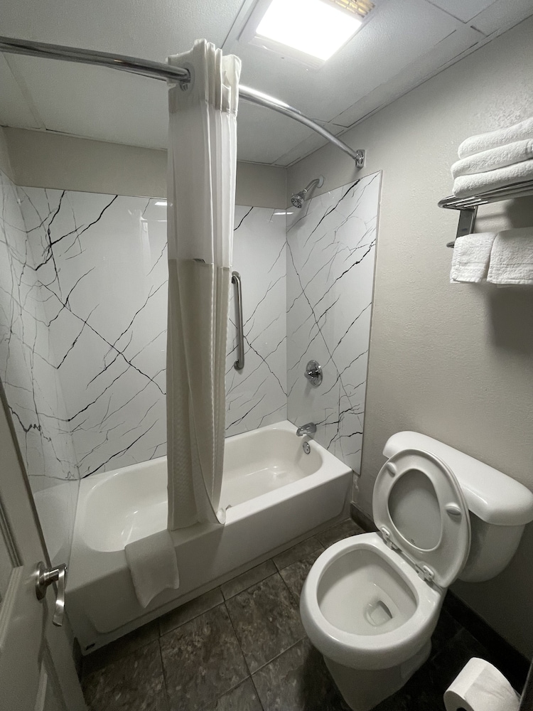 Double Room, 2 Double Beds - Photo 4