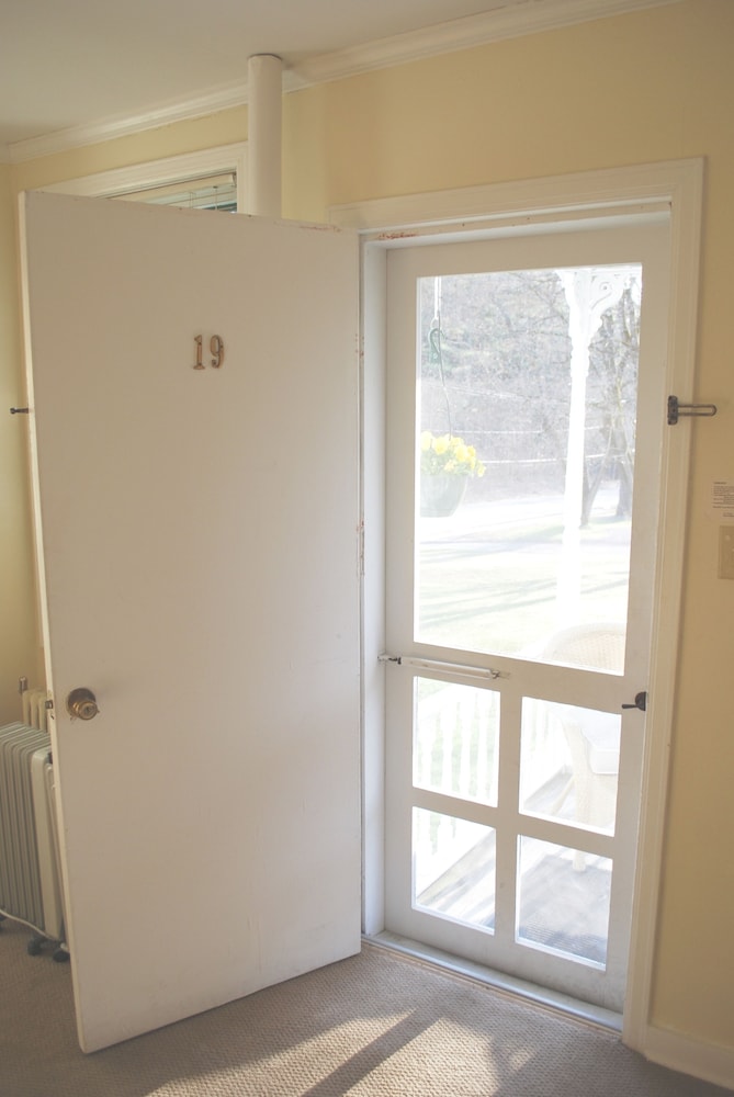 Deluxe Double Room, Ensuite (Queen with Porch #19) - Photo 15