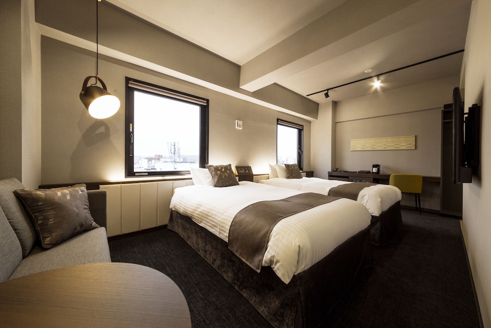 Grand Deluxe Twin Room, Non Smoking photo 2