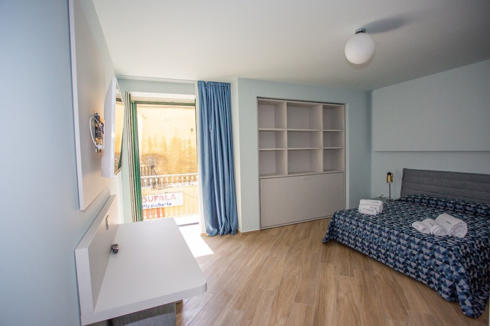 Comfort Triple Room, Private Bathroom (zeus) photo 3