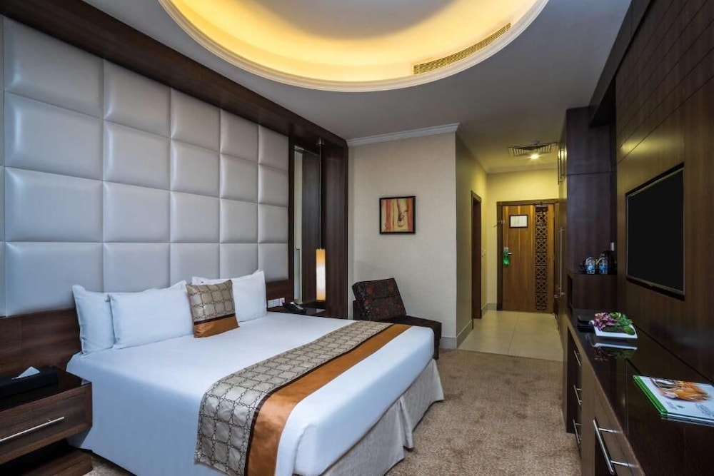 Standard Room, 1 King Bed (Standard Room) photo 1
