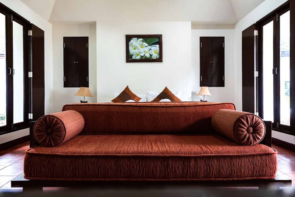 Deluxe Room, Sea View (Room Only) - Photo 4