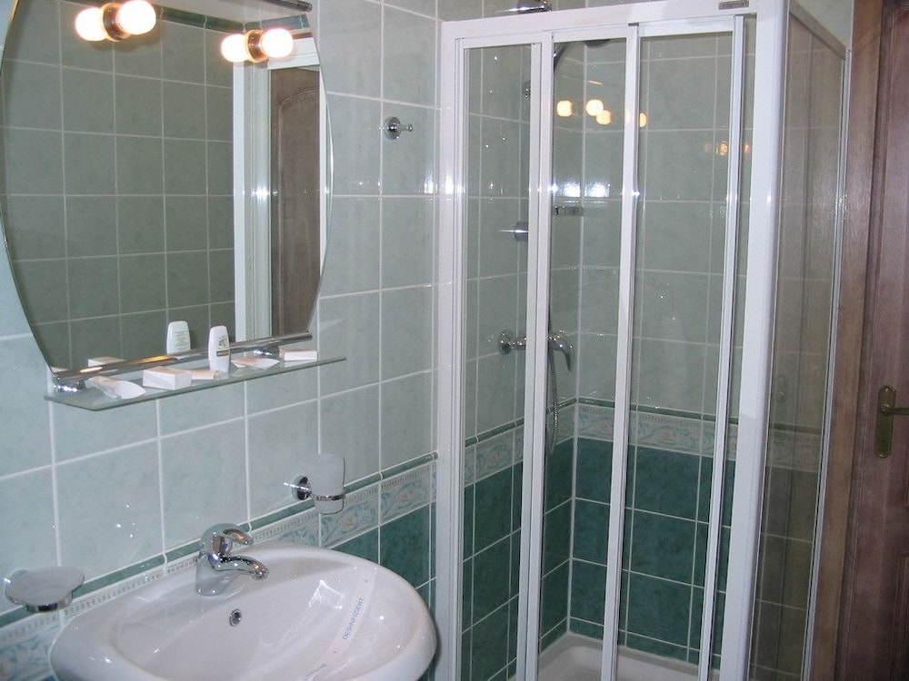 Deluxe Single Room, River View, Lakeside photo 3