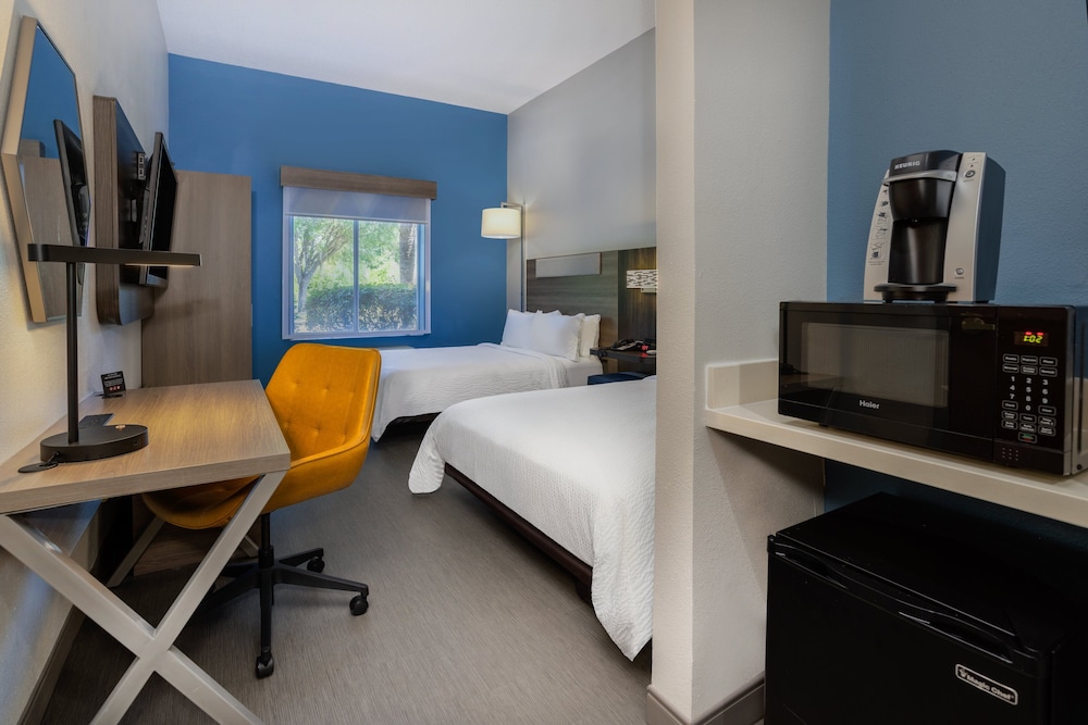 Standard Room, 2 Queen Beds, Accessible (Communication, Roll-In Shower) - Photo 3