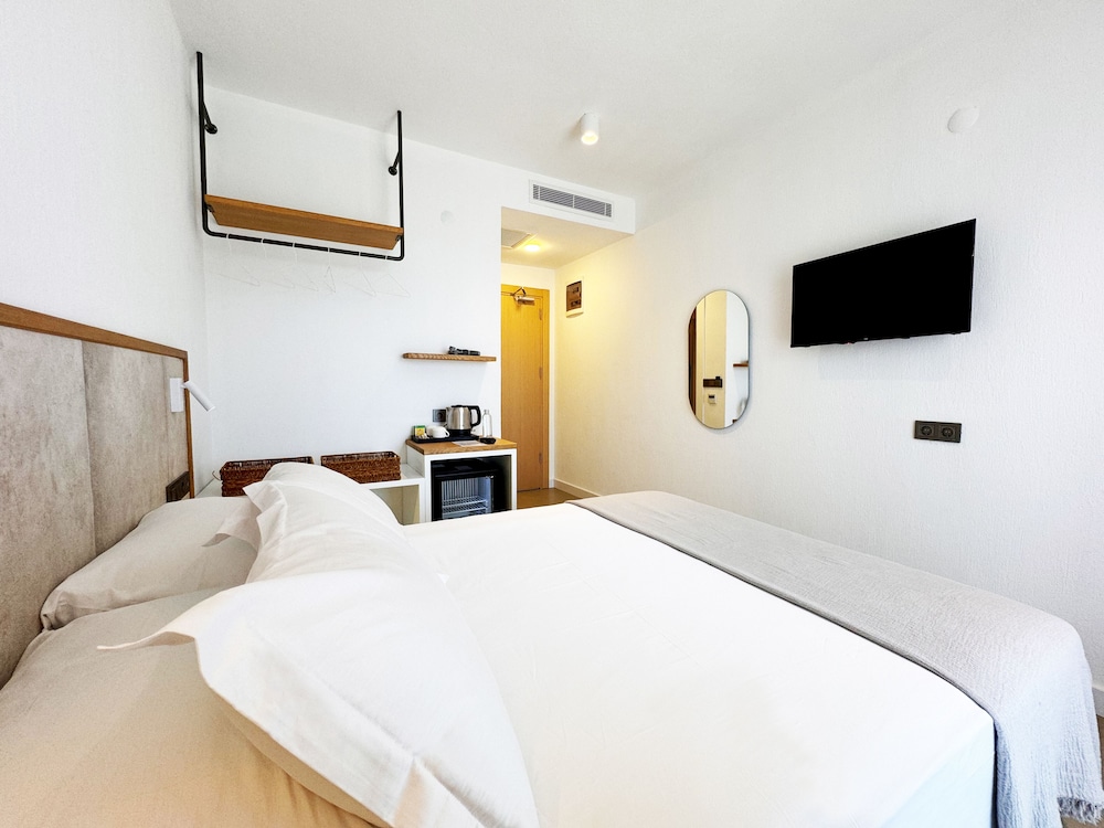 Standard Room, 1 Bedroom, City View photo 1