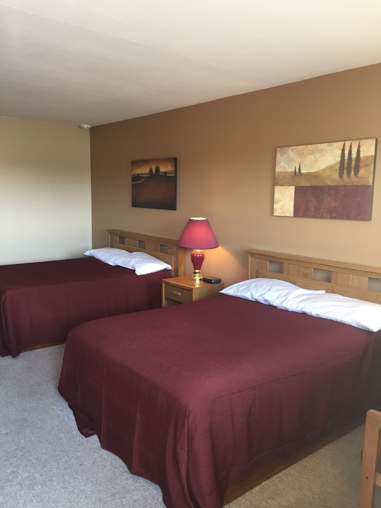 Double Room, single story building photo 1