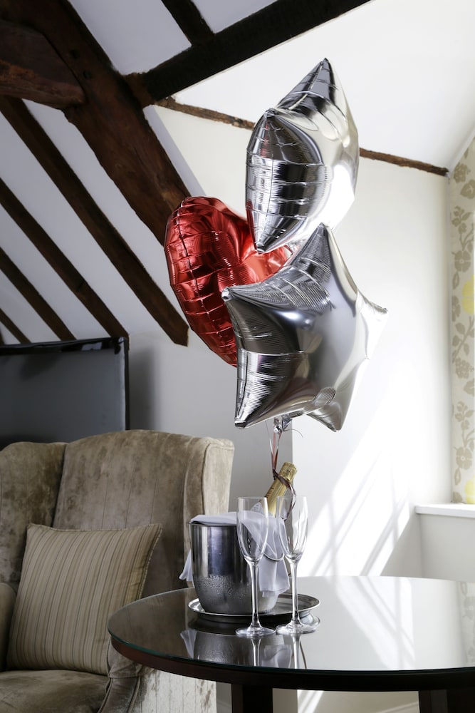 Deluxe Room, 1 Double Bed (Deluxe King) - Photo 2