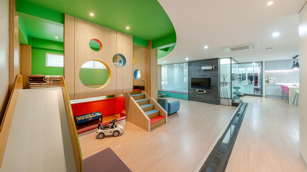 Basic Room, 1 Bedroom (Room A101 (Luxury Kids Pool Villa)) - Photo 1
