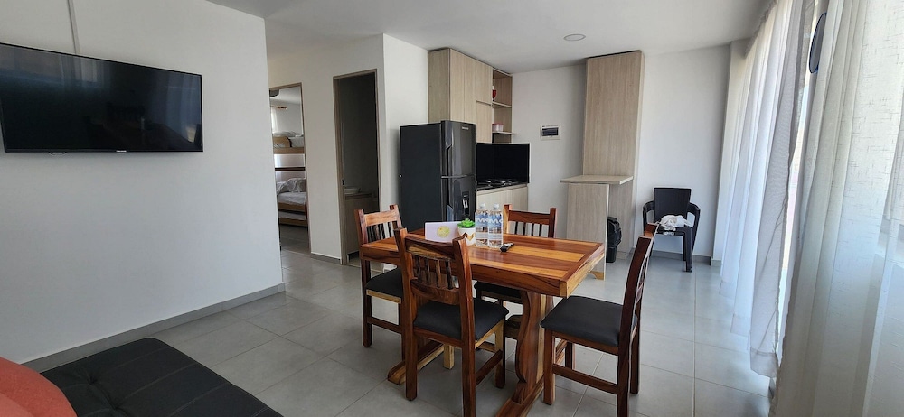 Basic Apartment photo 2