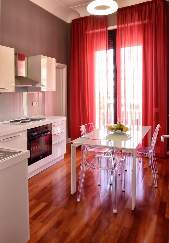 Apartment, 1 Bedroom, Annex Building - Photo 3
