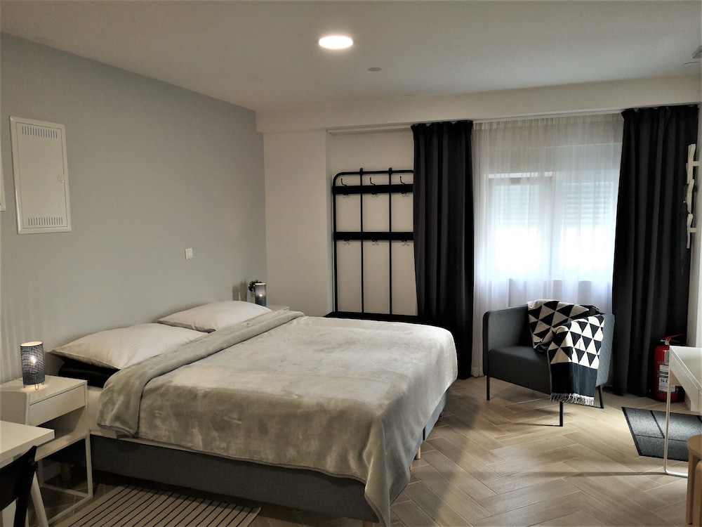 Deluxe Studio Suite photo 1