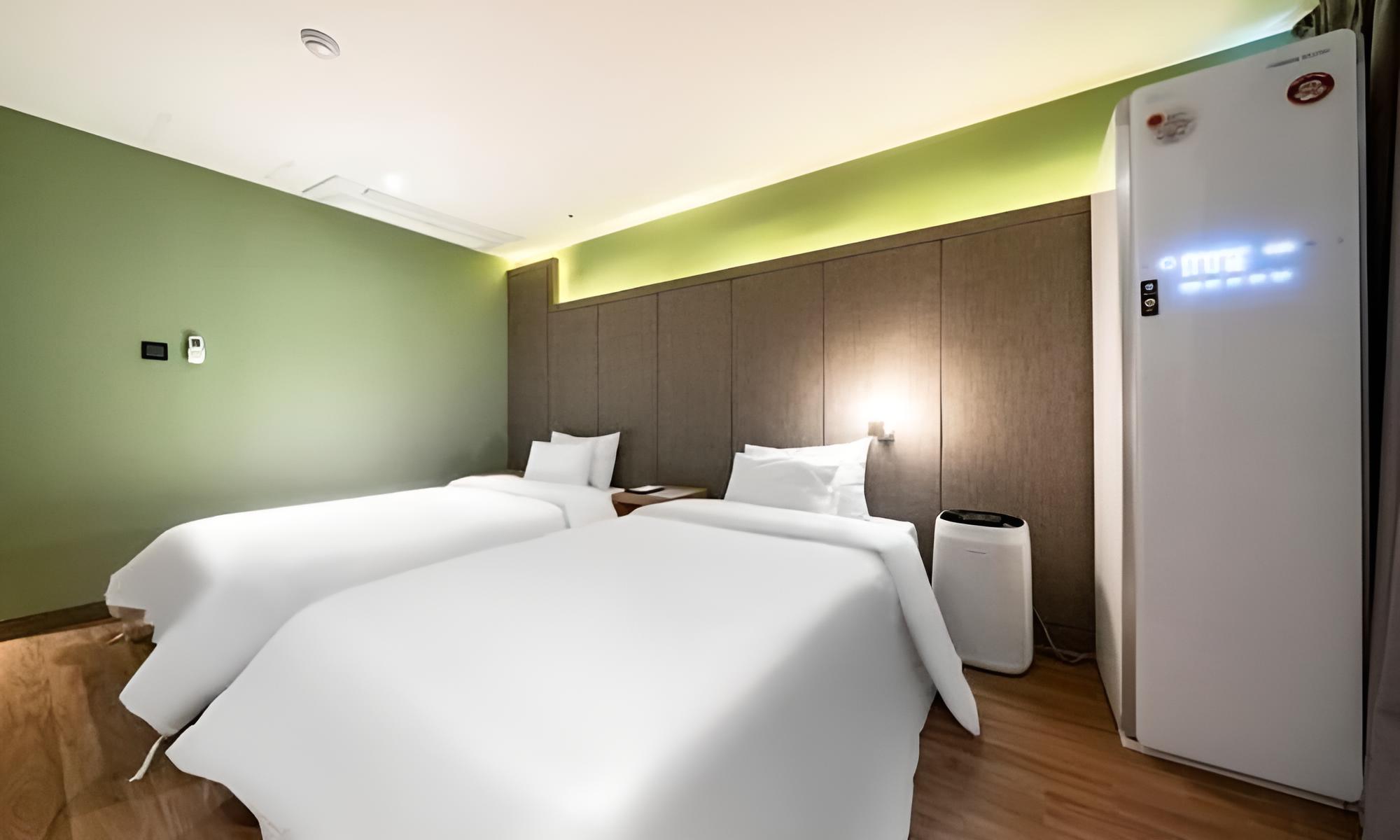 Deluxe Twin Room - Photo 3
