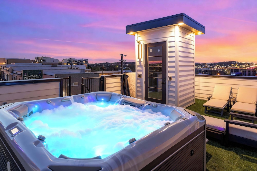 Elevator With Rooftop Hot Tub Pet-friendly Yard, Foto 2