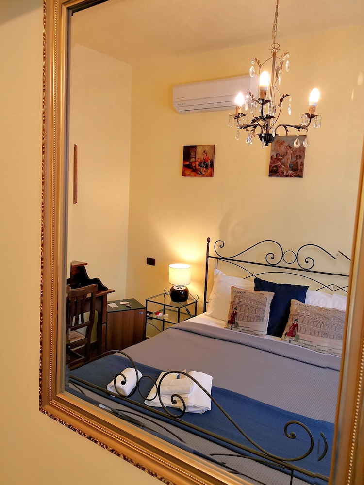 City Room, 1 Bedroom, City View