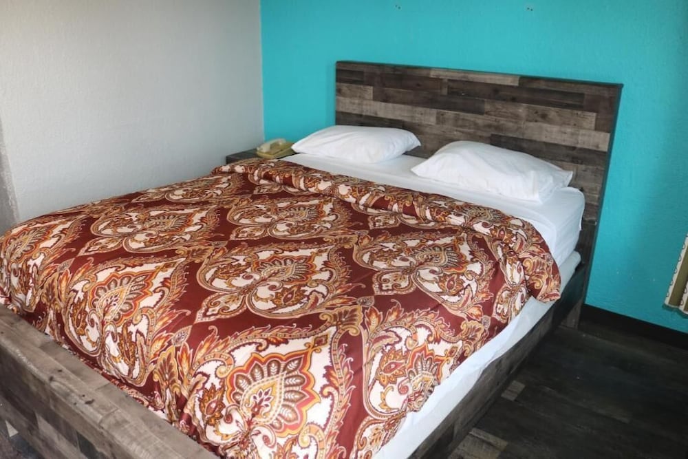 Room, 1 Queen Bed, Non Smoking photo 1