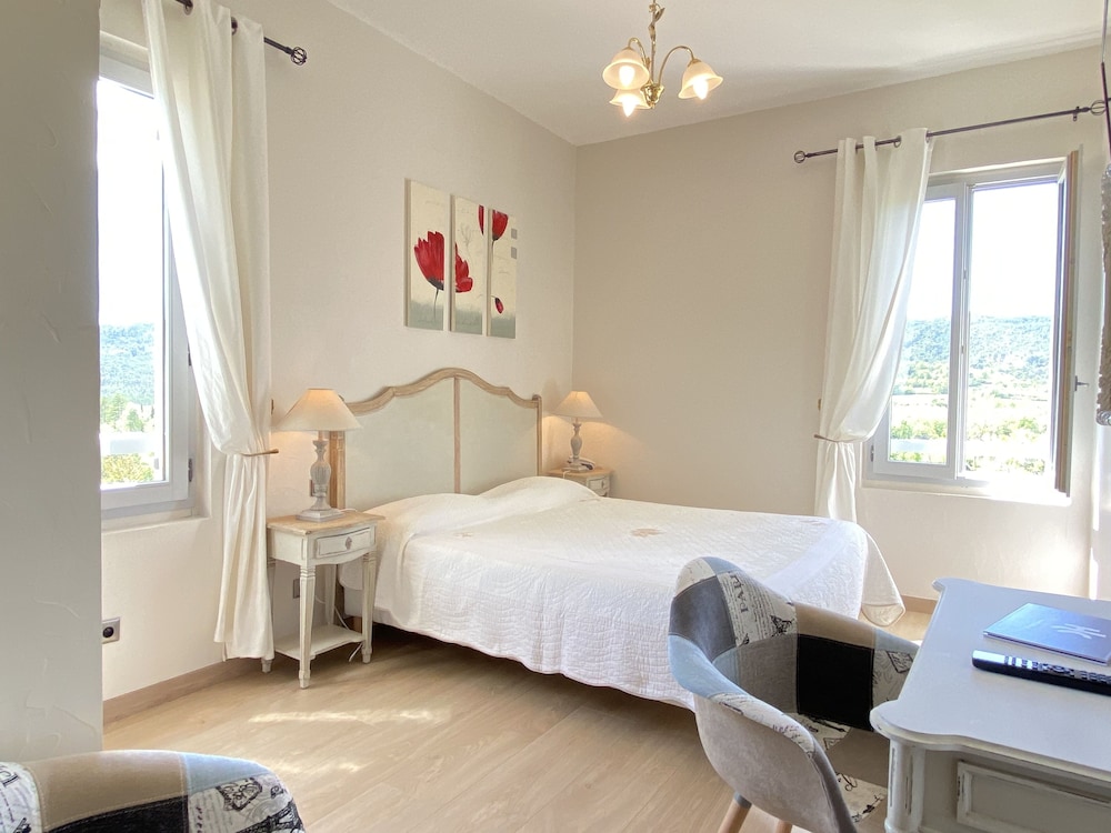 Comfort Room, 1 Queen Bed photo 1
