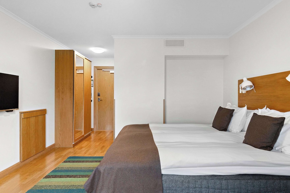 Superior Room, 1 Queen Bed, Non Smoking - Photo 3