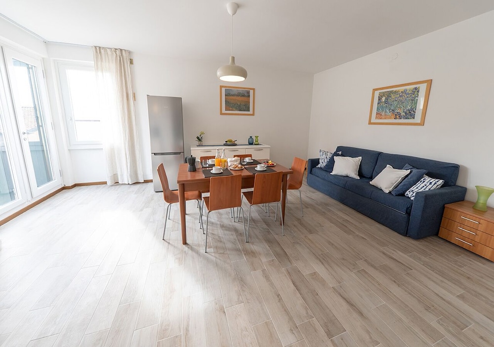 Apartment, 1 Bedroom, Lake View photo 1