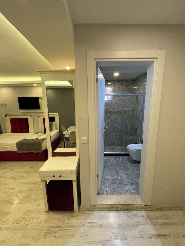 Royal Apartment photo 2