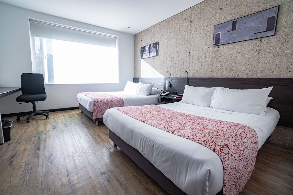Junior Suite, 2 Double Beds - Photo 1