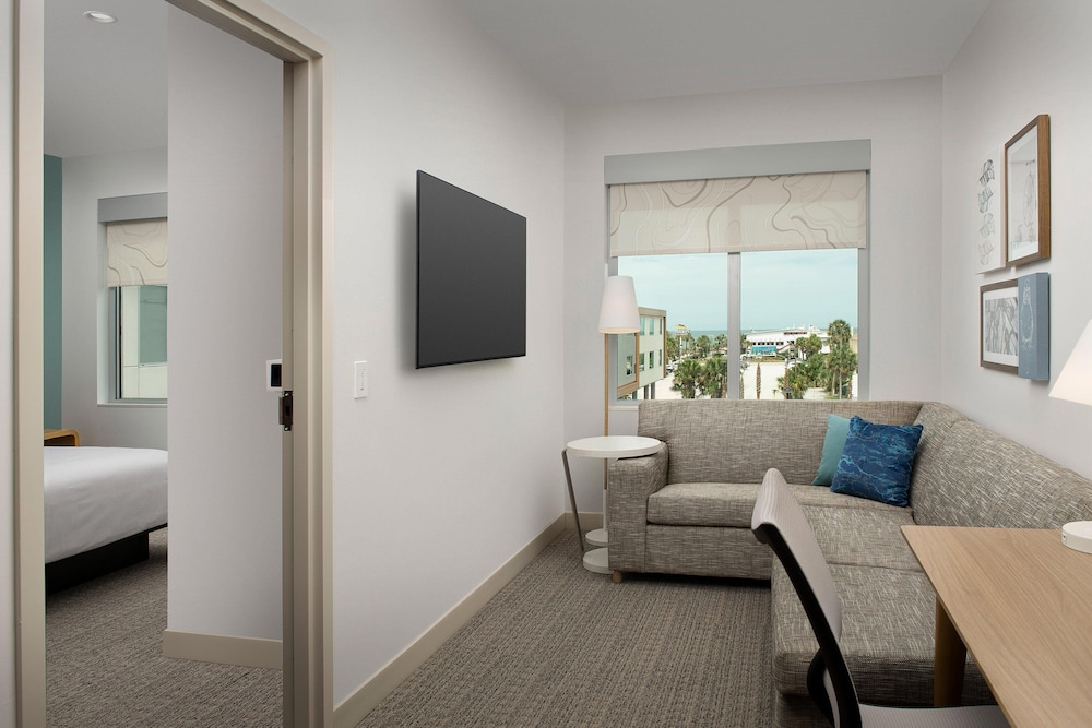 Suite, 1 Bedroom - Photo 3