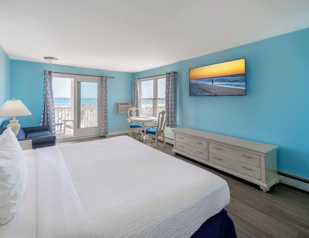 Premier Room, 1 King Bed, Balcony, Oceanfront, photo 6