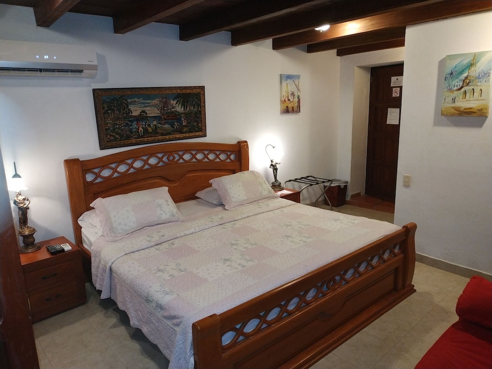 Economy Room photo 1