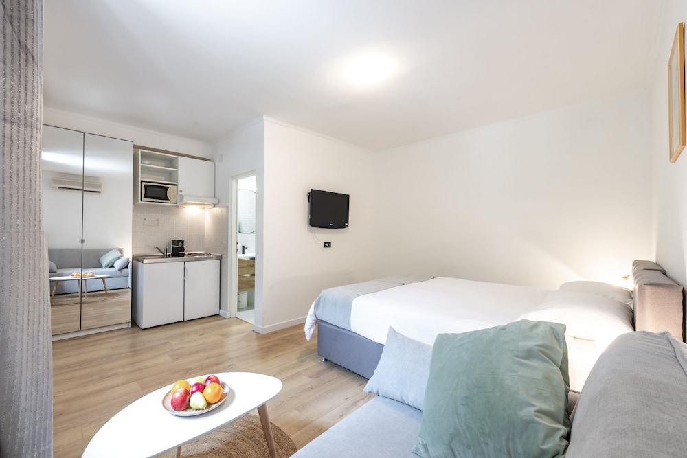 Standard Twin Room, Terrace, Garden View photo 1