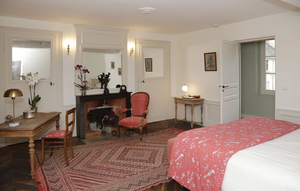Superior Suite (La Suite du Parc) photo 2