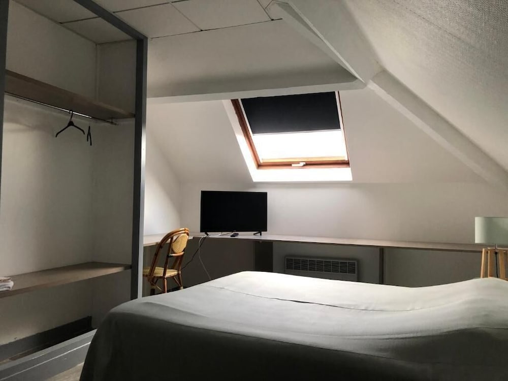 Classic Triple Room - Photo 5