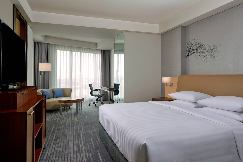 Suite, 1 Bedroom, Non Smoking, City View photo 3