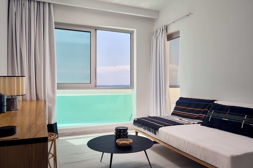 Sanctuary Sea View Suite Swim up Pool - Photo 3