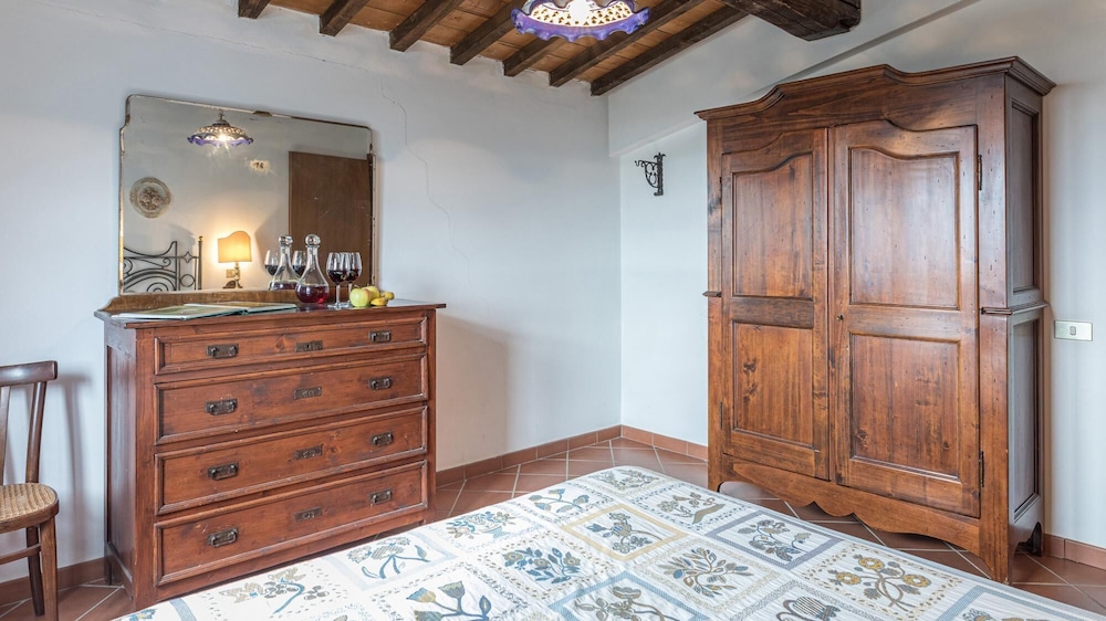 Villa photo 1
