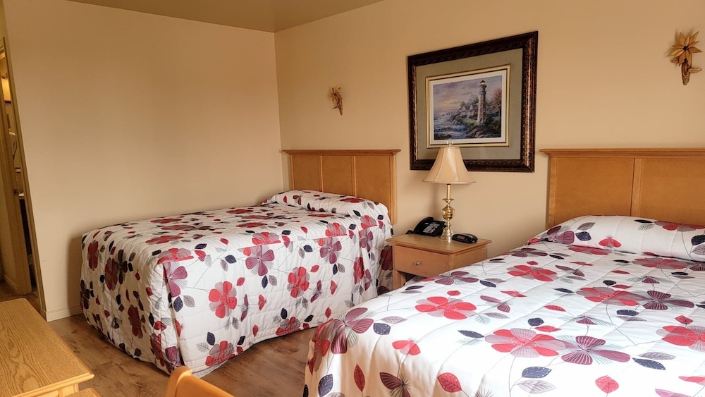 Superior Room, 2 Double Beds photo 3