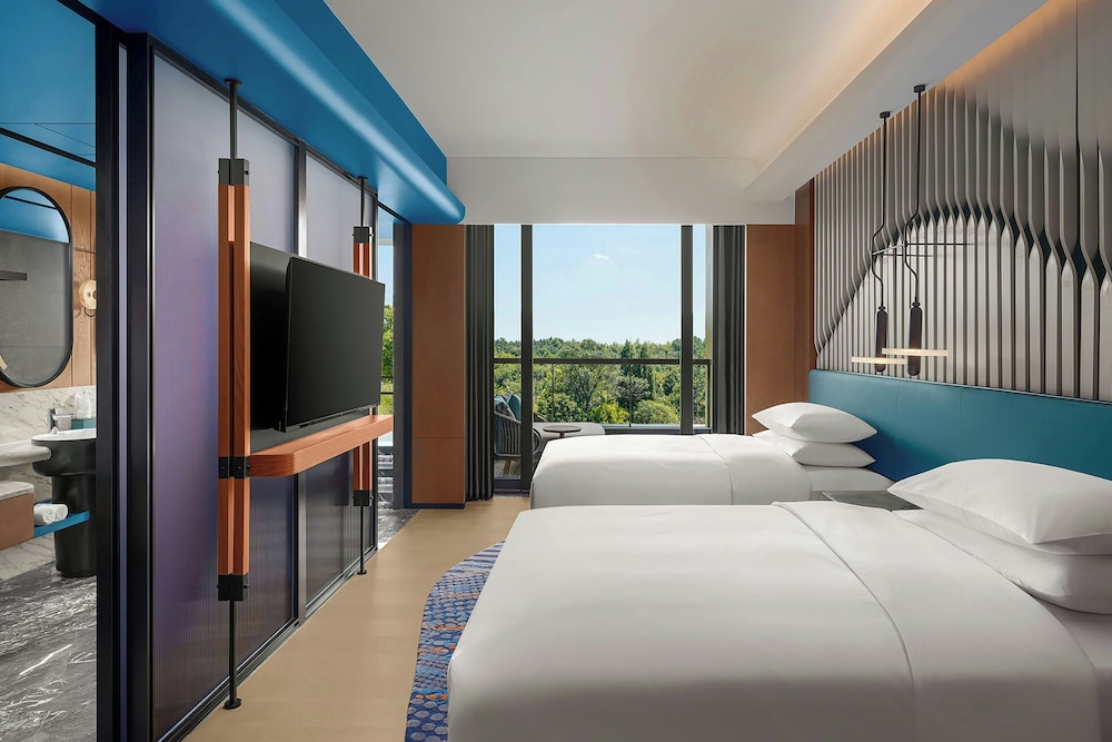 Premium Room, 2 Double Beds, Balcony
