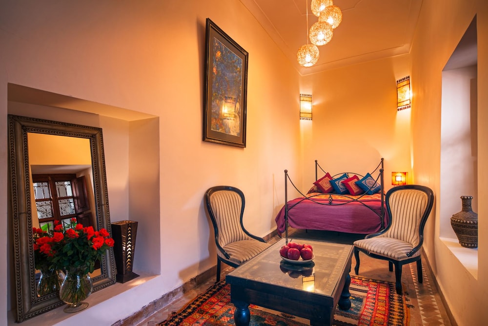 Classic Double Room, 1 King Bed (Courtyard) - Photo 1