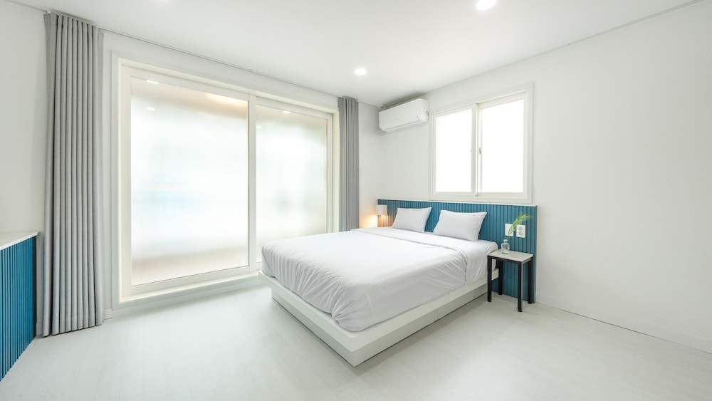 Basic Room, 2 Bedrooms (dandok  A)