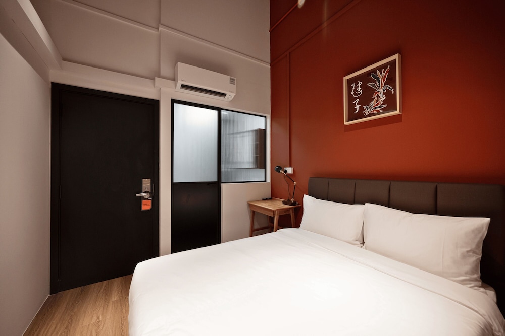 Premier Room, 1 Queen Bed photo 2