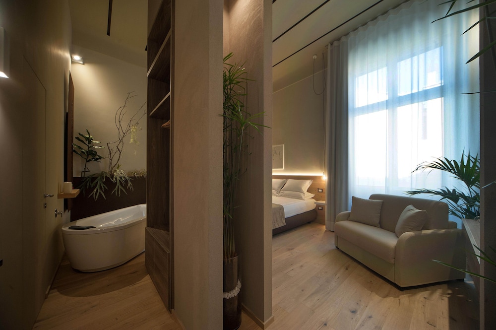 Luxury Studio Suite photo 3