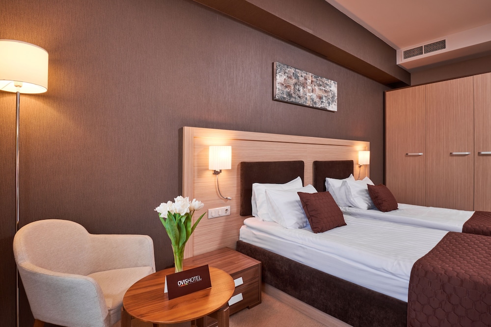 Standard Twin Room photo 3