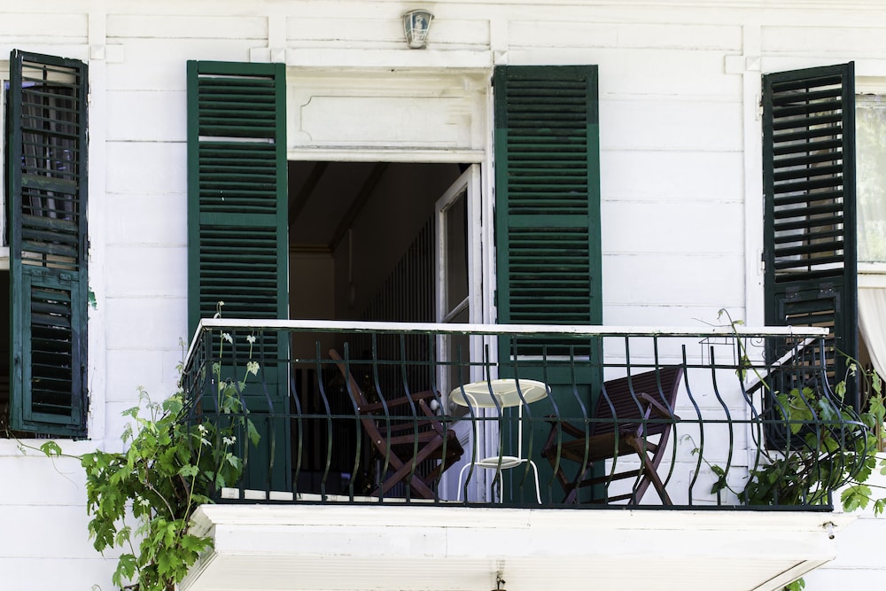 Deluxe Room, Balcony, Garden View