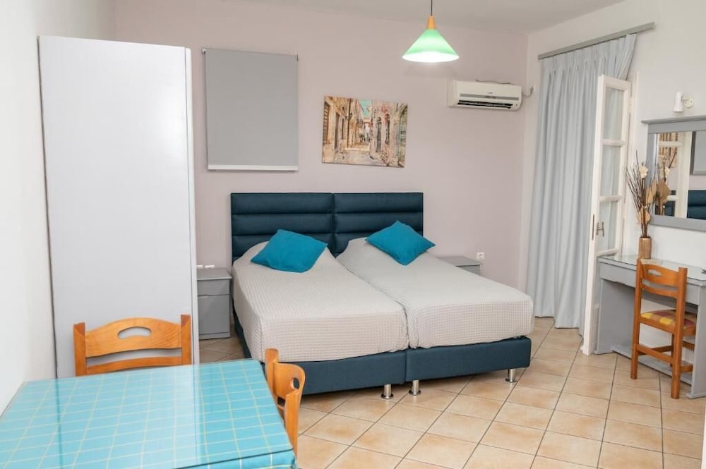 Quadruple Room, Balcony photo 1