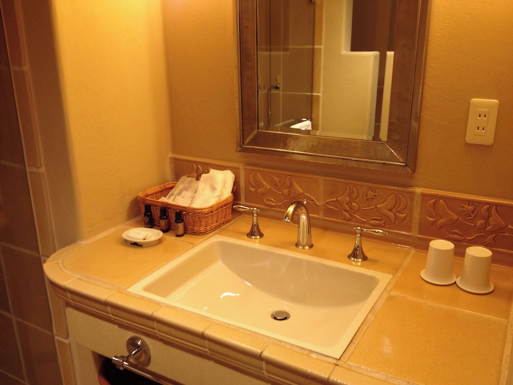 Deluxe Twin Room, 2 Twin Beds photo 3