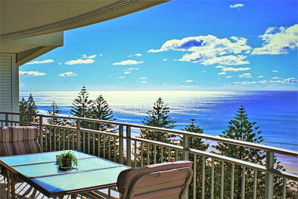Apartment, 3 Bedrooms, Kitchen (7 Night, Ocean Views) photo 2