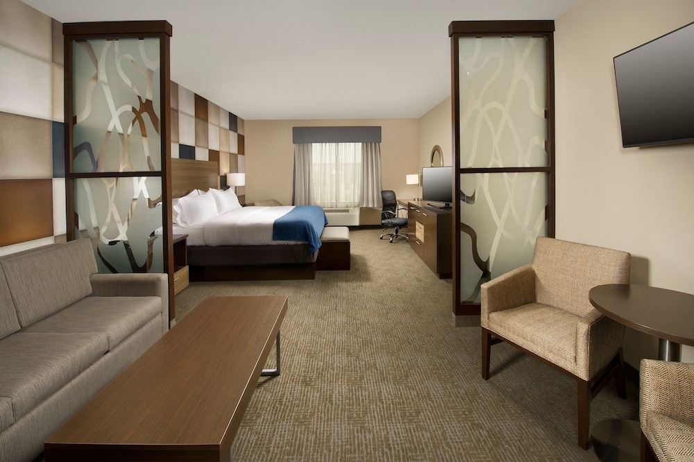 Suite, Accessible (Hearing)